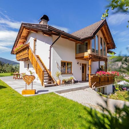 Apartment Dolomites Nest San Martino in Badia Bagian luar foto