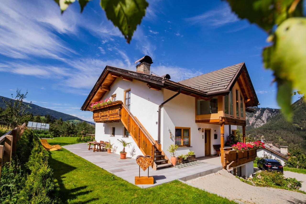 Apartment Dolomites Nest San Martino in Badia Bagian luar foto
