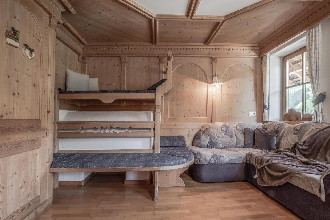 Apartment Dolomites Nest San Martino in Badia Bagian luar foto